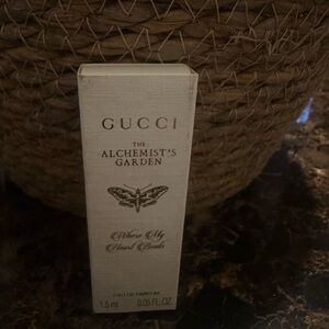 Gucci Woven Basket in Natural Brown